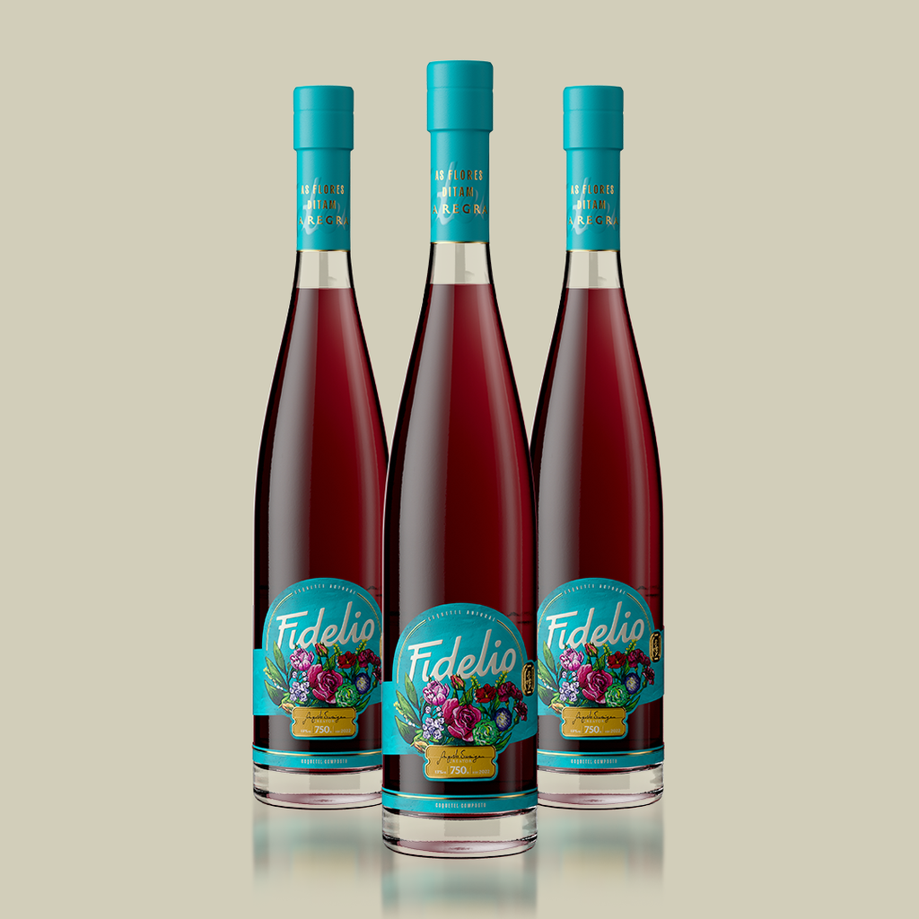 03 Garrafas Fidelio